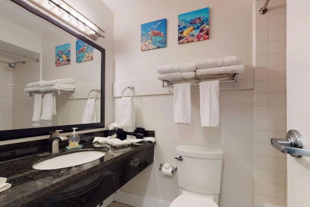 Sea Breeze, Studio 510, Beach Steps Away!+Pool+Wifi Ruskin Bagian luar foto